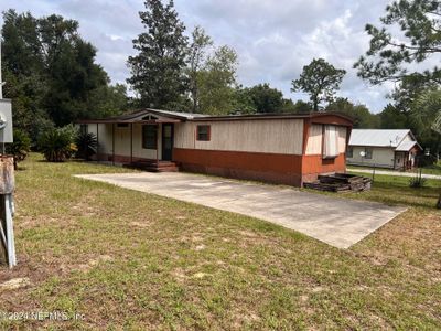 324 5th Way, House other with 2 bedrooms, 1 bathrooms and null parking in Interlachen FL | Image 1