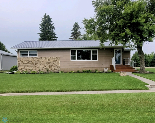 508 6th Ave, Adams, ND, 58210-7004 | Card Image