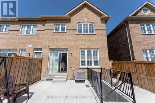 41 Dufay Rd, Brampton, ON, L7A4A2 | Card Image