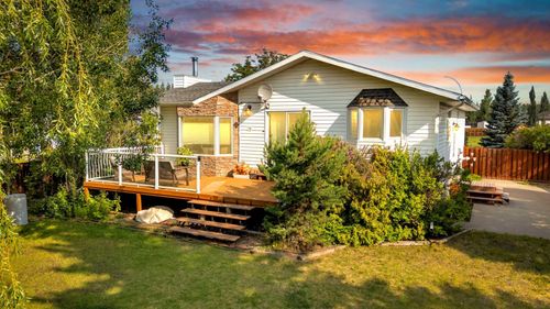 {{alt}} | Card Image