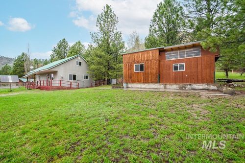 15 Sellman Dr, Lowman, ID, 83637-7037 | Card Image