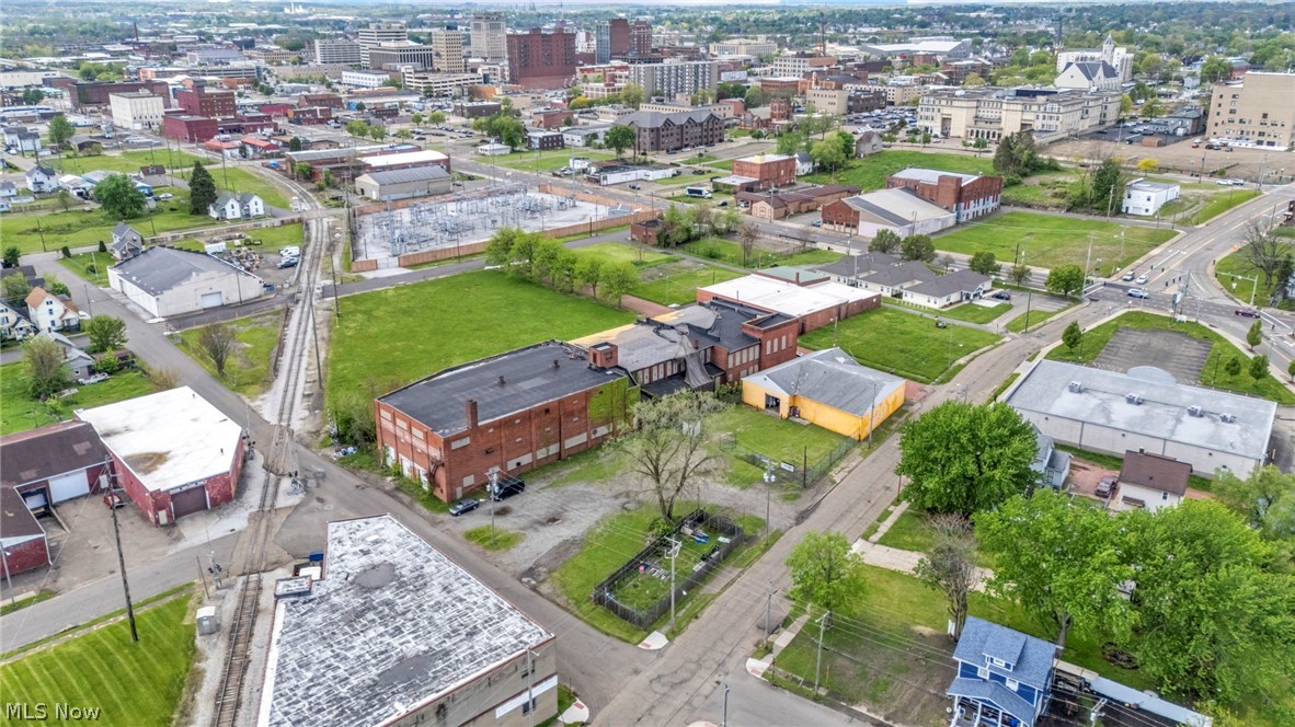 Commercial Lease in Canton 4