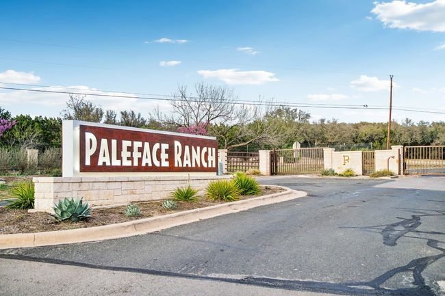Community / neighborhood sign with fence and a gate | Image 40