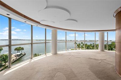 701 - 2025 Brickell Ave, Condo with 3 bedrooms, 4 bathrooms and null parking in Miami FL | Image 1