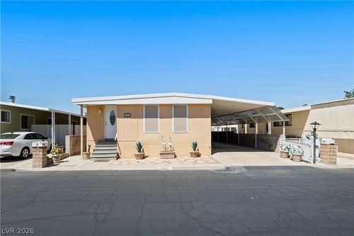 4641 Royal Ridge Blvd, Las Vegas, NV, 89103-5040 | Card Image