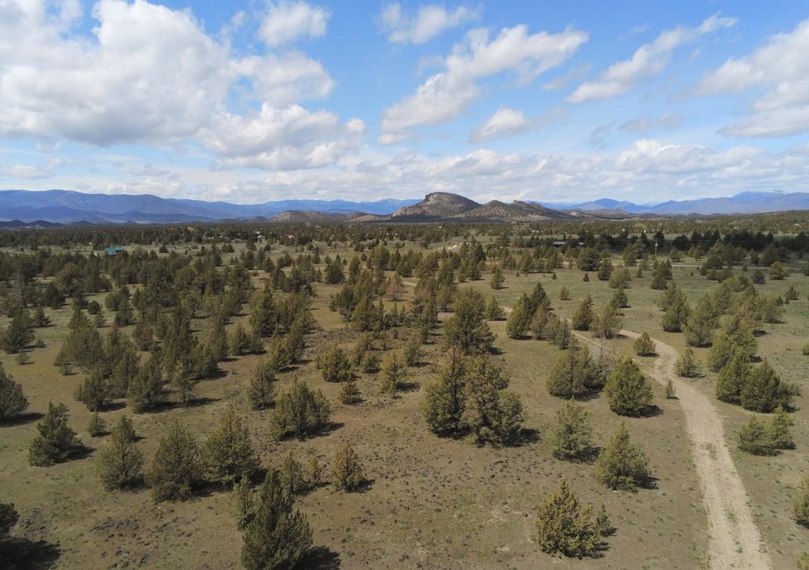 Land in Montague 2