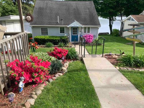 8917 E Circle Drive S Drive, Syracuse, IN, 46567 | Card Image