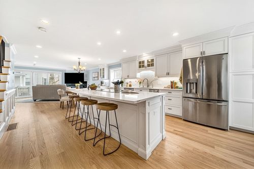 2-2 Denmark Ln, Needham, MA, 02492-2336 | Card Image