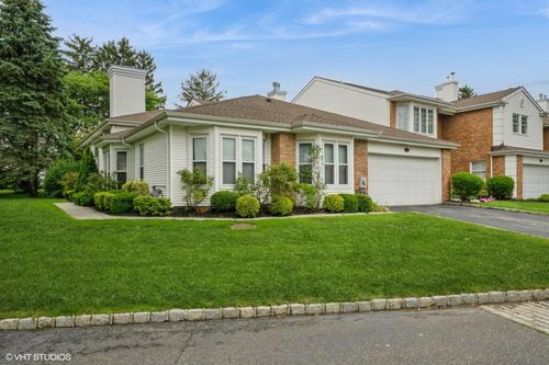 39 Hamlet Dr, Commack, NY, 11725-4436 | Card Image