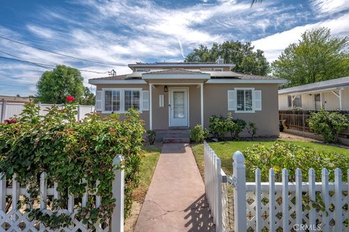 25252 Atwood Blvd, Newhall, CA, 91321-3401 | Card Image