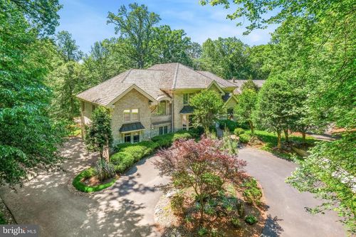 7005 Natelli Woods Ln, BETHESDA, MD, 20817-3925 | Card Image