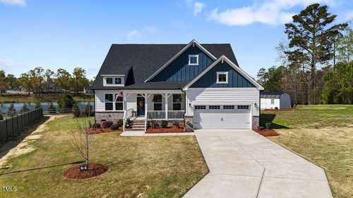 16 Blue Monarch Ln, Fuquay-Varina, NC, 27526-3597 | Card Image