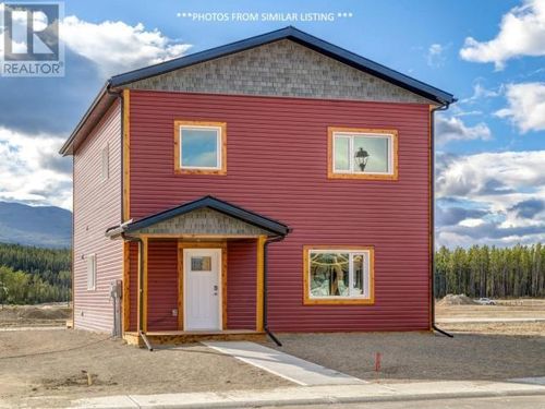 16 Flora Ave, Whitehorse, YT, Y1A0T9 | Card Image