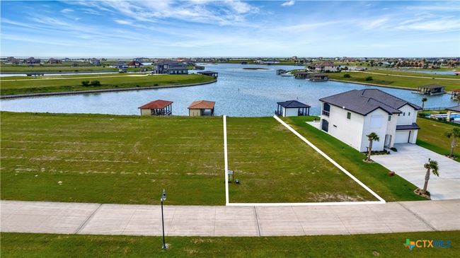 302 E Lago Loop Road, Home with 0 bedrooms, 0 bathrooms and null parking in Port O'Connor TX | Image 4