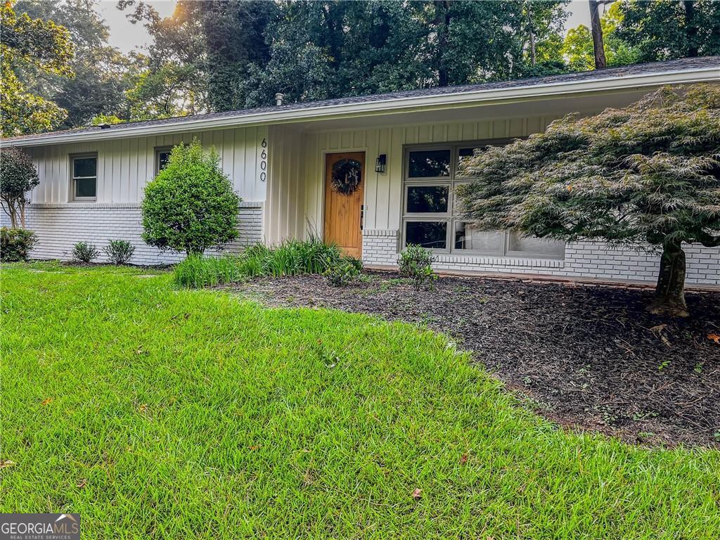 Bridgewood Valley Rd, Sandy Springs, GA 30328