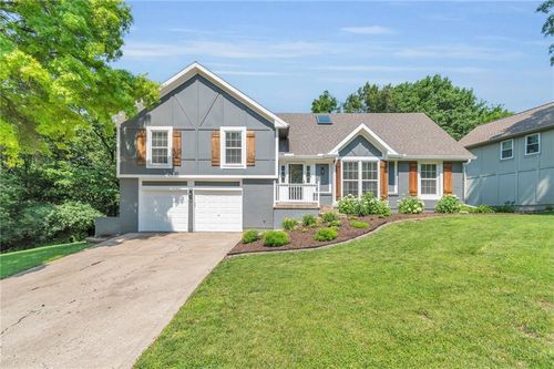 5436 Nw Walden Dr, Kansas City, MO, 64151-2664 | Card Image