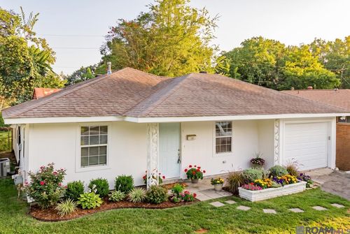 6872 Clinton Ave, Baton Rouge, LA, 70805-7421 | Card Image