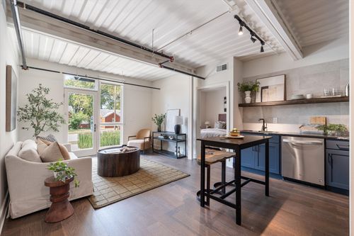 2144 Byrum Ave, Nashville, TN, 37203-5314 | Card Image