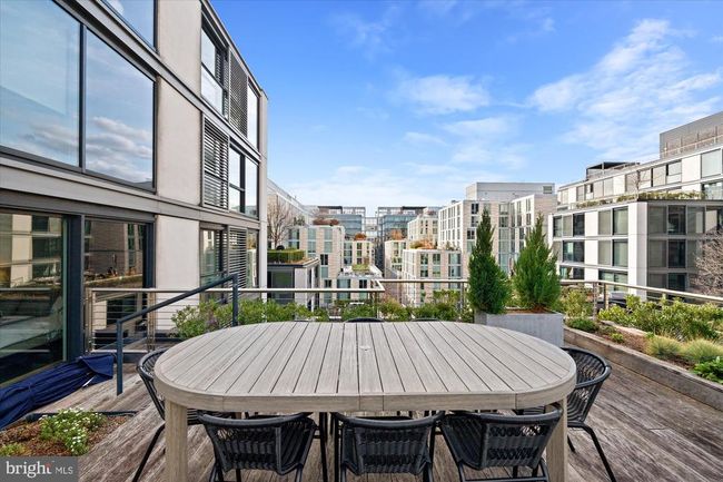 APT-810 - 925 H St Nw, Condo with 2 bedrooms, 3 bathrooms and null parking in WASHINGTON DC | Image 25