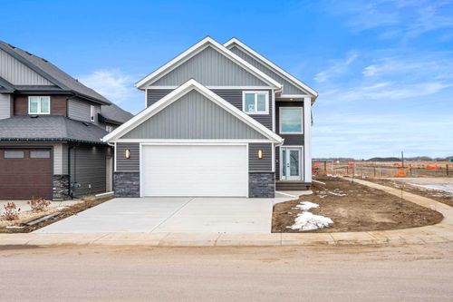1812 63 Ave, Lloydminster, AB, T9V3R9 | Card Image