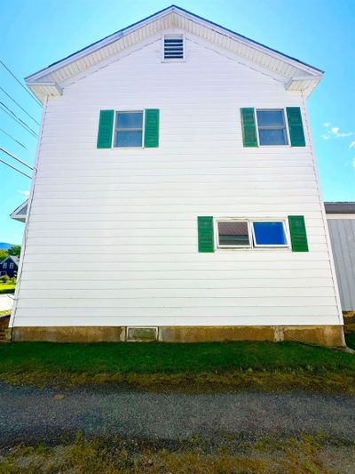 42 Rich Street, House other with 5 bedrooms, 1 bathrooms and null parking in Northumberland NH | Image 3