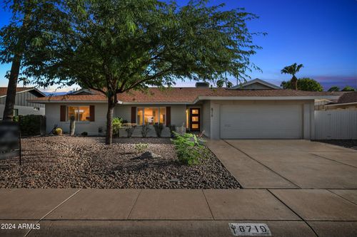 8719 E Columbus Ave, Scottsdale, AZ, 85251-5052 | Card Image