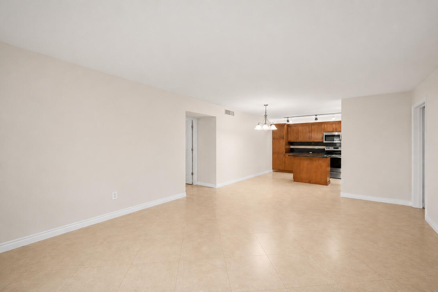 Residential Lease in Dania Beach 2