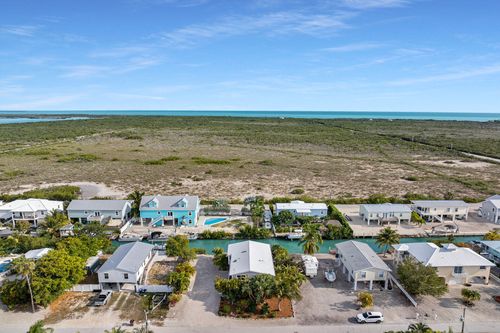 17326 Jamaica Ln, Sugarloaf Key, FL, 33042-3711 | Card Image