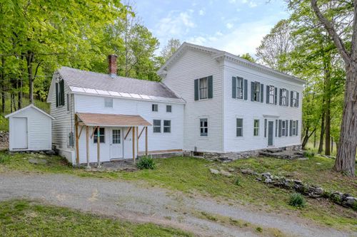 122 Main Rd, West Haven, VT, 05743-9820 | Card Image