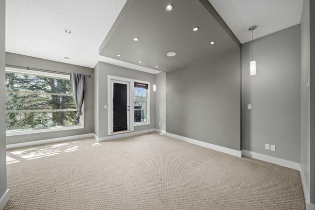 2524 3 Avenue Nw, Home with 3 bedrooms, 2 bathrooms and 2 parking in Calgary AB | Image 14