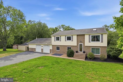 7264 Twilight Ct, Warrenton, VA, 20187-3586 | Card Image