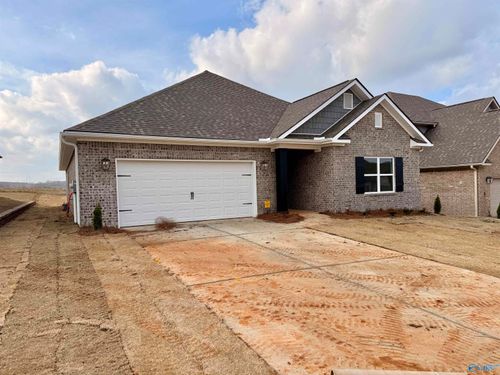 184 Pennington Ave, Huntsville, AL, 35811-8143 | Card Image