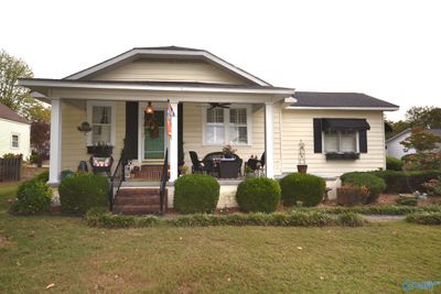 1006 Barkley Street Sw, House other with 3 bedrooms, 2 bathrooms and null parking in Hartselle AL | Image 1