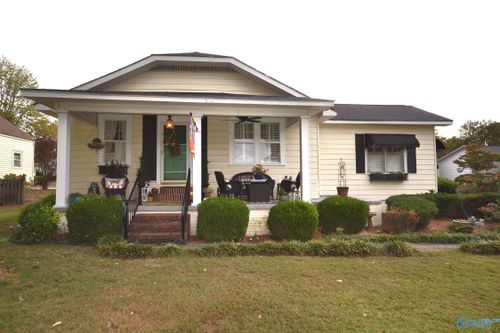 1006 Barkley Street Sw, Hartselle, AL, 35640 | Card Image