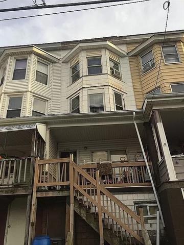 Abbott St, Lansford, PA 18232