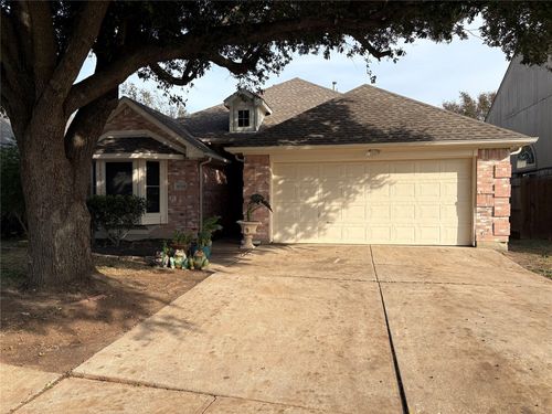 4510 Kensington Ct, Grand Prairie, TX, 75052-3532 | Card Image