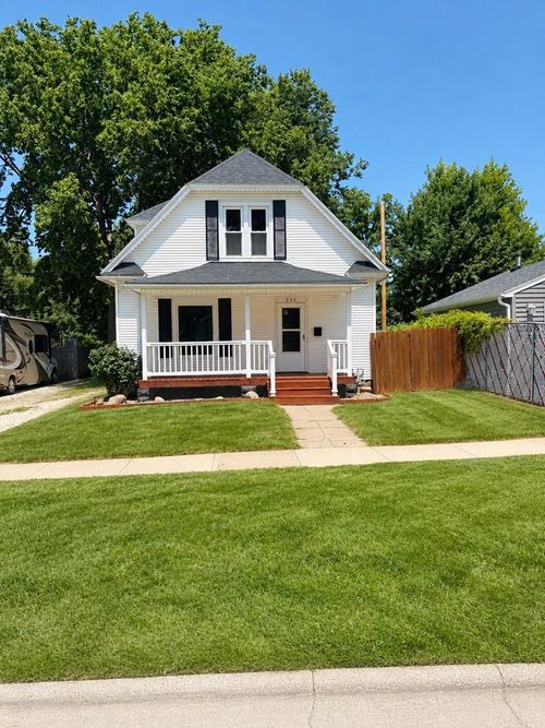 230 Avenue B, Fort Dodge, IA, 50501-4429 | Card Image