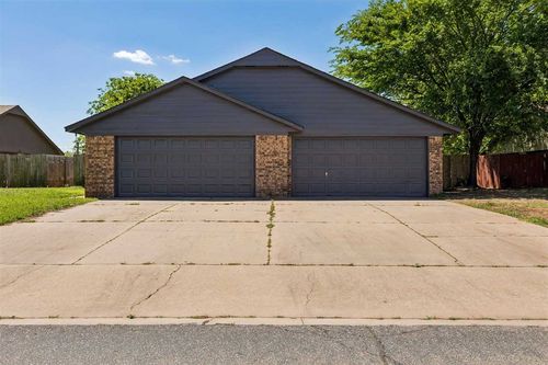 3615-3613-3615 W 15th Ave, Stillwater, OK, 74074-1639 | Card Image