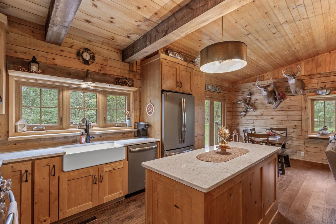 Oak Tree Ct, Princeton, WI 54968