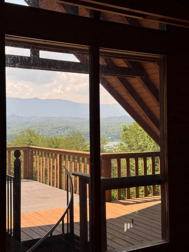 2452 Skyview Way, House other with 2 bedrooms, 2 bathrooms and null parking in Dandridge TN | Image 22