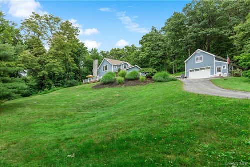52 Old Manitou Rd, Garrison, NY, 10524-3310 | Card Image
