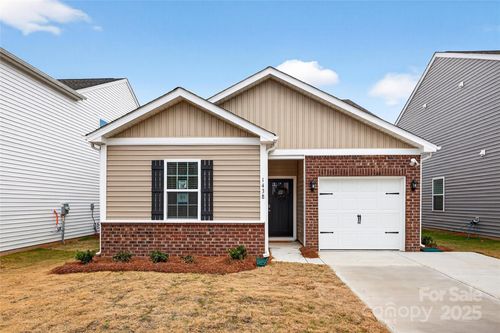 1438 Mammoth Rd, Hickory, NC, 28602-9320 | Card Image