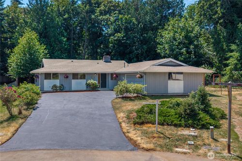 2520 54th St Nw, Gig Harbor, WA, 98335-1466 | Card Image