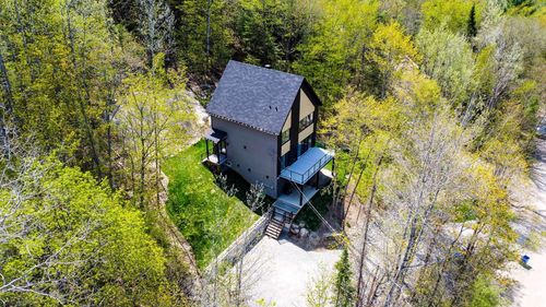 18 Ch Des Campagnards, Val des Monts, QC, J8N4G6 | Card Image