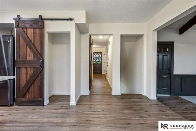 3102 Lynnwood Dr, House other with 4 bedrooms, 4 bathrooms and 2 parking in Bellevue NE | Image 16