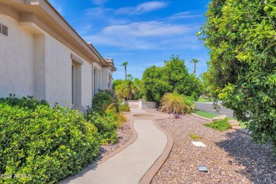 Front Walkway | Image 3