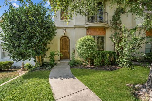 3633 Crestline Rd, Fort Worth, TX, 76107-3331 | Card Image