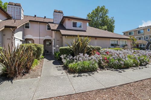1757 Burgundy Ct, Petaluma, CA, 94954-8588 | Card Image