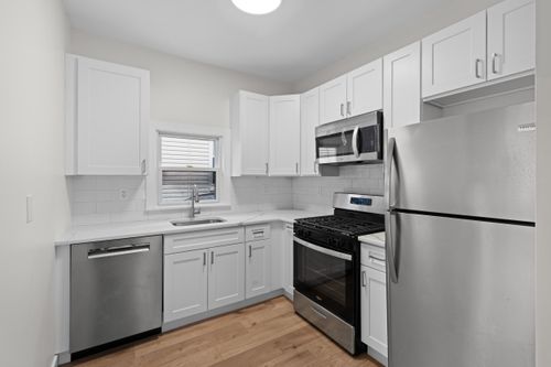 1-3 Edison Pl, East Rutherford, NJ, 07073-1806 | Card Image