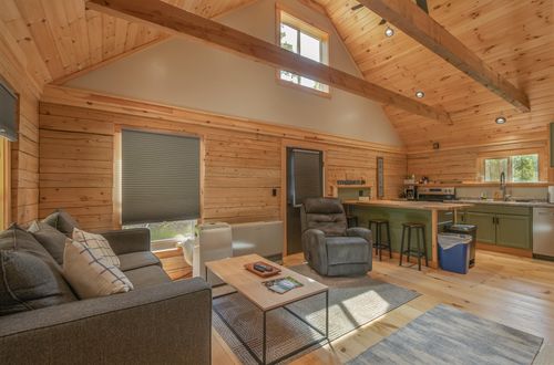 109 Brown Rd, Farmington, ME, 04938-5265 | Card Image